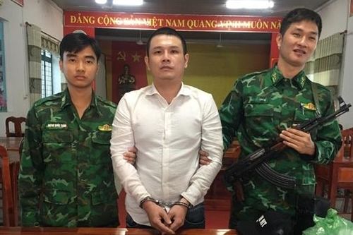 Xuất cảnh đi đánh bạc rồi mang ma túy trở về