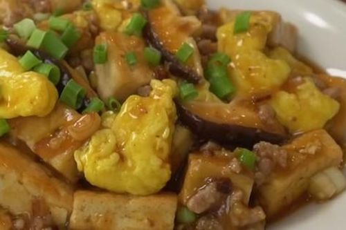 Công thức làm đậu phụ xào trứng ngon khó cưỡng