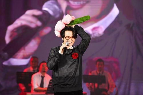 Hà Anh Tuấn mang 'Live concert Sketch a Rose' đến Singapore và Úc