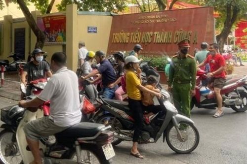 Bảo đảm an toàn giao thông trước cổng trường học