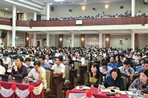 Gần 1.500 cán bộ, đảng viên tham dự hội nghị học và làm theo Bác
