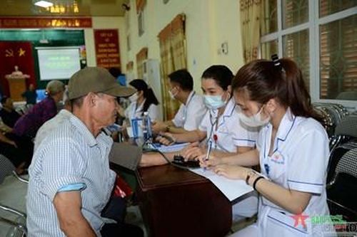 Tận tình, chu đáo với người có công