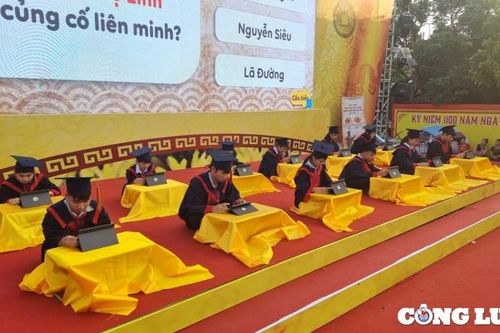 Sôi nổi và hấp hẫn Ngày hội đọc sách và cuộc thi 'Hoa Trạng nguyên' huyện Gia Viễn năm 2024
