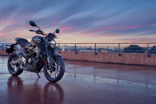Honda trình làng phiên bản naked-bike cỡ nhỏ CB125R 2024