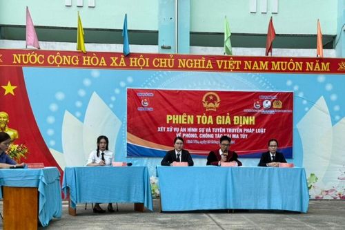 Tuyên truyền phòng chống ma túy cho học sinh thông qua phiên tòa giả định