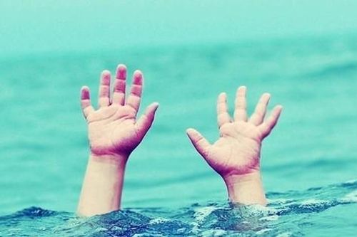 Hai trẻ 12 tuổi ở Thanh Hóa tử vong dưới ao nước gần nhà