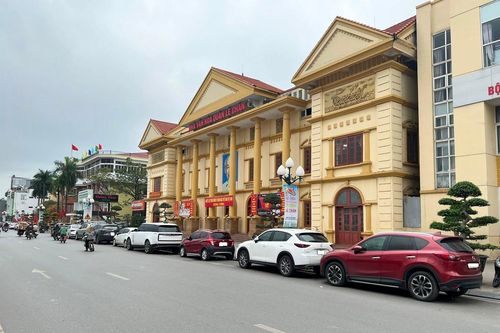 Hải Phòng sẽ cấm và xử lý nghiêm việc đỗ xe ô tô ở lòng đường, vỉa hè