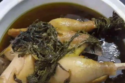 Cách làm gà hầm ngải cứu bổ dưỡng tại nhà, ai ăn cũng thích