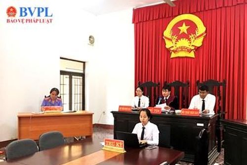 VKSND huyện Tiểu Cần tổ chức phiên tòa dân sự trực tuyến