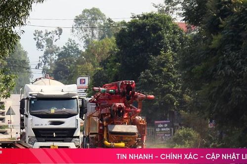 Nhiều nguy cơ xảy ra tai nạn giao thông trên quốc lộ 15 ở Hà Tĩnh