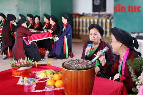 Về Châm Khê nghe thánh thót câu quan họ cổ