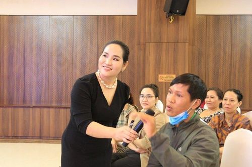 Con hạnh phúc khi phụ huynh biết cách hạnh phúc