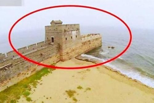 Tại sao phần cuối của Vạn Lý Trường Thành lại chìm trong biển? Xây dựng trên bãi biển nhưng có thể tồn tại 600 năm