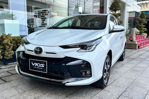 Khó khăn bủa vây nhóm sedan giá rẻ