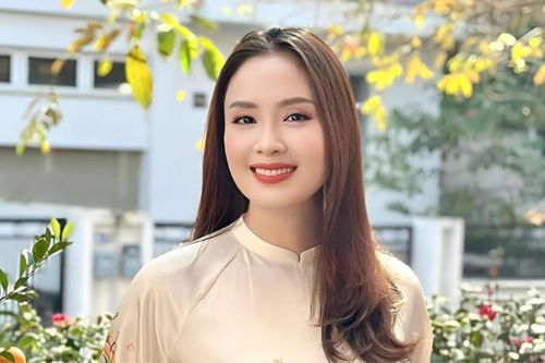 Danh tính em trai của Hồng Diễm: Điển trai, gia thế khủng, được khen vượt mặt Quang Sự