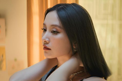 Sao nữ đình đám kể chuyện quay cảnh thân mật suốt 7 tiếng cùng 'tình cũ' Chi Pu