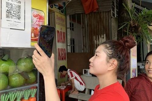 Tuyến phố thanh toán không tiền mặt: Lợi nhưng cũng có phiền toái