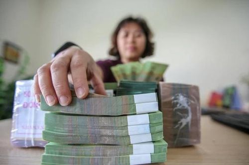 Tìm người mua 240 tấn polymer phế phẩm