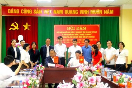 Thúc đẩy hợp tác kinh tế biên giới Hà Giang (Việt Nam) - Vân Nam (Trung Quốc)