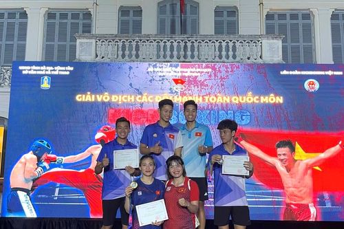 Lê Thị Nhi giành huy chương vàng ở Giải Kickboxing toàn quốc