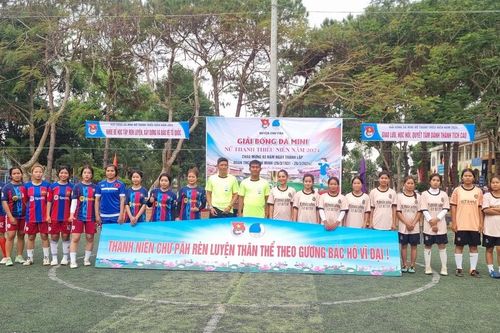 Chư Păh khai mạc Giải bóng đá mini nữ thanh thiếu niên năm 2024