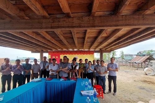 Sở Nông nghiệp và PTNT kết nghĩa với thôn 5 xã Pờ Tó