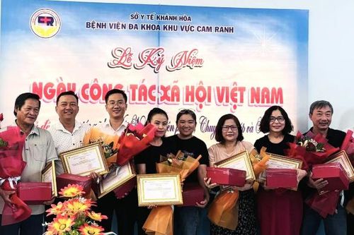 Bệnh viện Đa khoa khu vực Cam Ranh kỷ niệm ngày Công tác xã hội Việt Nam
