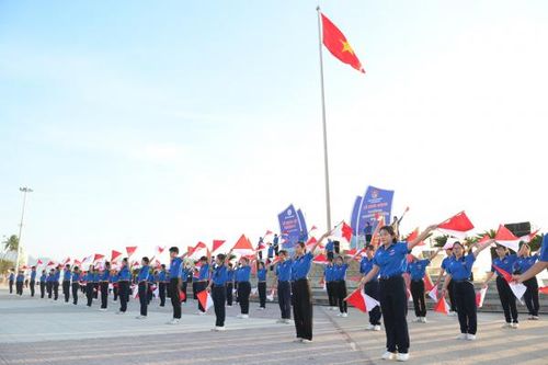 Kỷ niệm 93 năm Ngày thành lập Đoàn Thanh niên Cộng sản Hồ Chí Minh (26-3-1931 - 26-3-2024) Sôi nổi các hoạt động của thanh niên