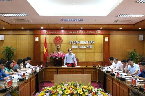 Họp xem xét dự thảo Đề án thí điểm xã hội hóa phát triển bóng đá thiếu niên, nhi đồng tỉnh Lạng Sơn