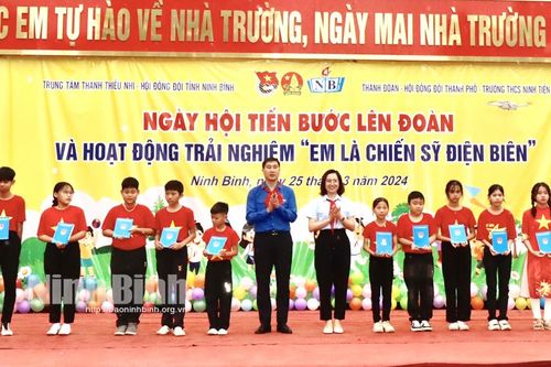 Ngày hội 'Tiến bước lên Đoàn' tại xã Ninh Tiến