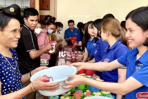 Chương trình 'Tháng 3 yêu thương'