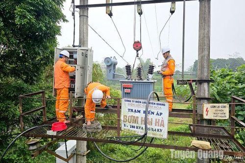 Sẵn sàng đảm bảo cung cấp điện mùa nắng nóng