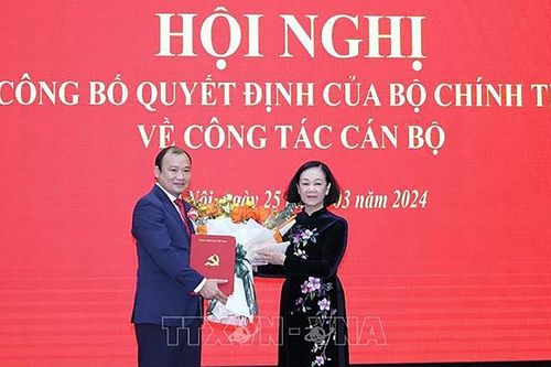 Phó Trưởng Ban Tuyên giáo Trung ương Lê Hải Bình làm Tổng Biên tập Tạp chí Cộng sản