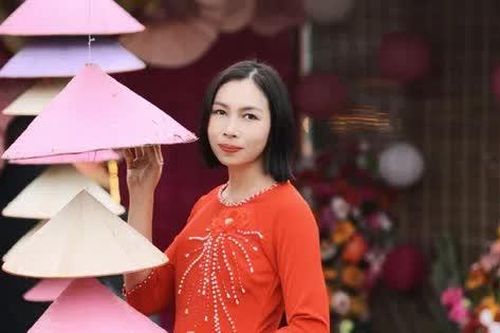 Chùm thơ về bà, mẹ và quê hương