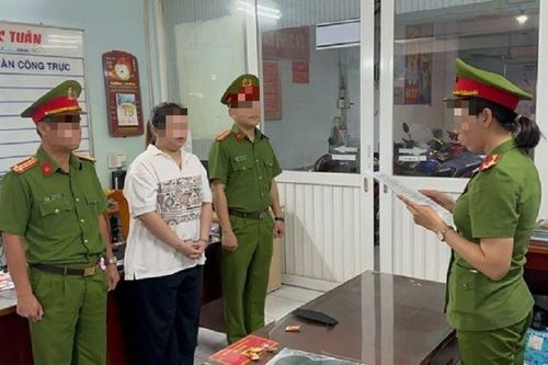 Lừa du học Mỹ, chiếm đoạt hơn 4,5 tỷ đồng và 153 ngàn USD