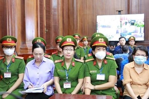 Có bị cáo 'ngây thơ' cho rằng không biết mình phạm tội