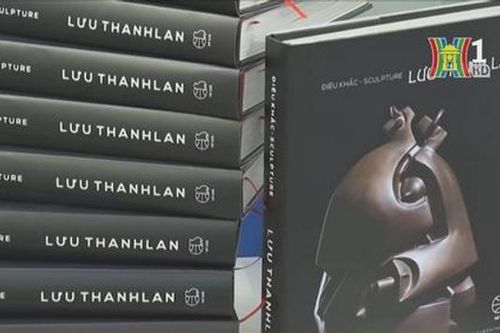 Lễ ra mắt sách của nhà điêu khắc Lưu Thanh Lan