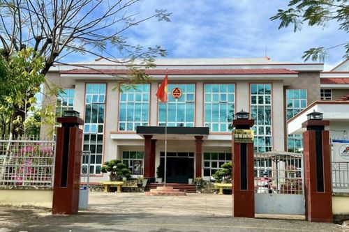 Hoãn xuất cảnh 18 chủ doanh nghiệp nợ thuế ở Bình Phước