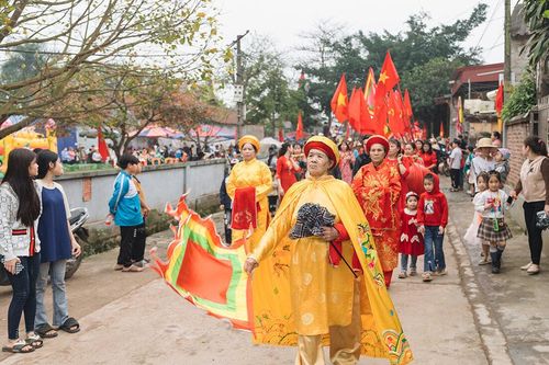 Linh thiêng hội rước đình thờ hai Vua ở Hải Dương