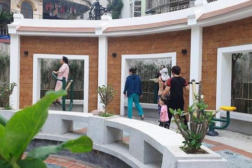 Giếng làng ở trung tâm Hà Nội được 'hô biến' thành khu vui chơi thu hút người dân