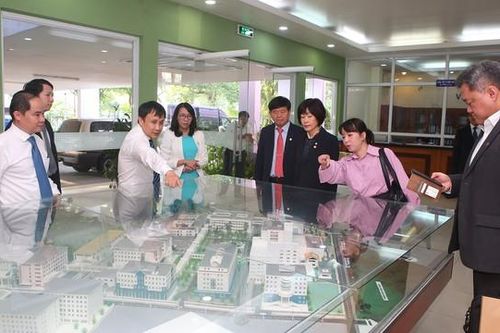 Đoàn ĐBQH Hàn Quốc ấn tượng với kỹ thuật y khoa tiên tiến tại BV Trung ương Huế