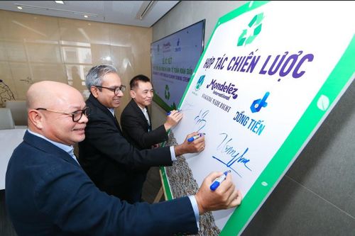 Mondelez Kinh Đô hợp tác nâng cao năng lực thu gom, tái chế bao bì
