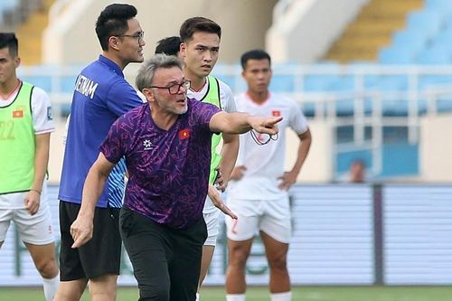 Đội hình dự kiến ĐT Việt Nam: HLV Troussier sẽ loại trò cưng, số ít 'công thần' trở lại