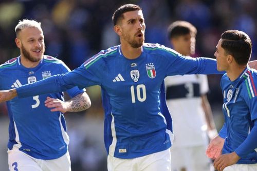 Đội tuyển Italy trở về từ chuyến du đấu Mỹ cùng những nụ cười