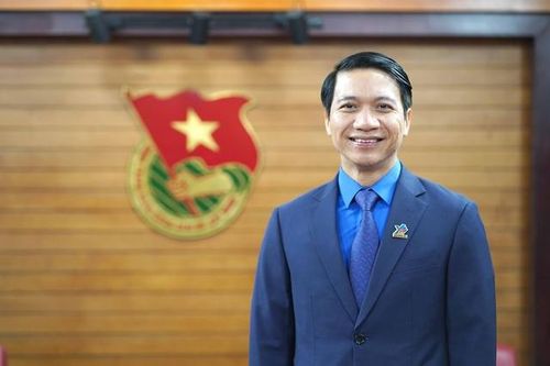 Chăm lo, đồng hành với thanh niên