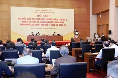 Khai mạc Hội nghị đại biểu Quốc hội hoạt động chuyên trách: Chuẩn bị các nội dung trình Kỳ họp thứ bảy