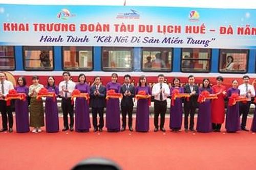 Khai trương đoàn tàu Huế - Đà Nẵng 'Kết nối di sản miền Trung'