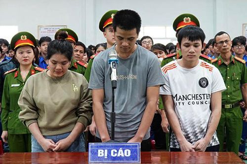 Thiếu nữ xinh đẹp đánh rơi tuổi trẻ trong 'vũng lầy' ma túy