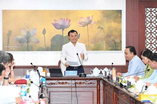 Thành phố phân cấp, sở ngành còn 'ôm', địa phương gặp khó giải ngân vốn đầu tư công