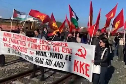 Vì sao các đảng viên cộng sản Hy Lạp chặn đoàn tàu chở xe tăng Mỹ?